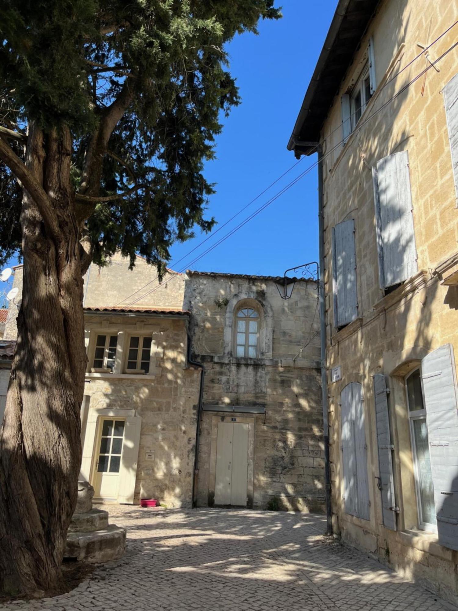 La Maison De Fabienne Tarascon Bagian luar foto
